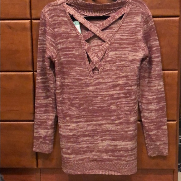 Cora Back Detail Pullover - Picture 2 of 2